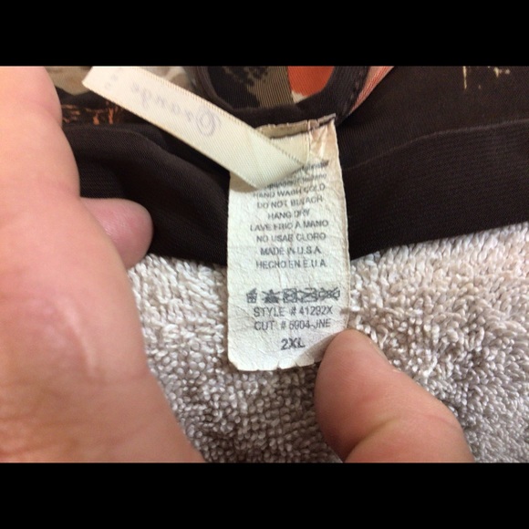 Woman’s Sz 2XL ORANGE USA 1/4 Slv Multicolor Shirt - Picture 9 of 11